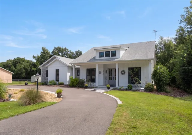 Photo 2 of Single family home for sale at 2719 Brookline Ave, New Smyrna Beach, FL 32168 | MLS# O6404362 | Listing updated on 2026-09-21