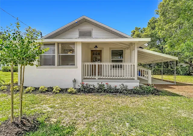 1st image of 445 W Hooker St, Bartow, FL 33830 | MLS# B4902252