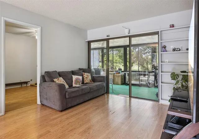 Homes for sale in Winter Springs, FL | 50 Sheoah Blvd #33, Winter Springs, FL 32708 | MLS# O6404380