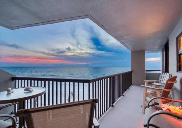Homes for sale in Clearwater Beach, FL | 1660 Gulf Blvd #403, Clearwater Beach, FL 33767 | MLS# TB8504550