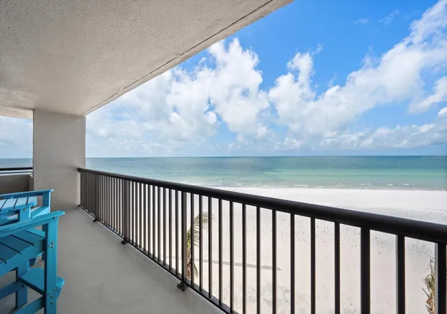 Homes for sale in Clearwater Beach, FL | 1660 Gulf Blvd #403, Clearwater Beach, FL 33767 | MLS# TB8504550