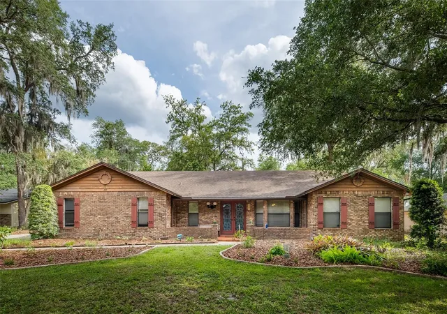 Homes for sale in Lake Mary, FL | 227 Broadmoor Rd, Lake Mary, FL 32746 | MLS# O6404404