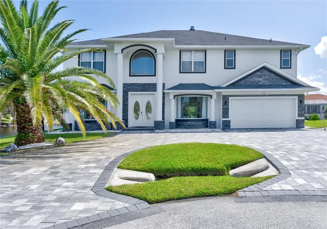 Photo 2 of Single family home for sale at 16 Florence Ct, Palm Coast, FL 32137 | MLS# FC318251 | Listing updated on 2026-10-28
