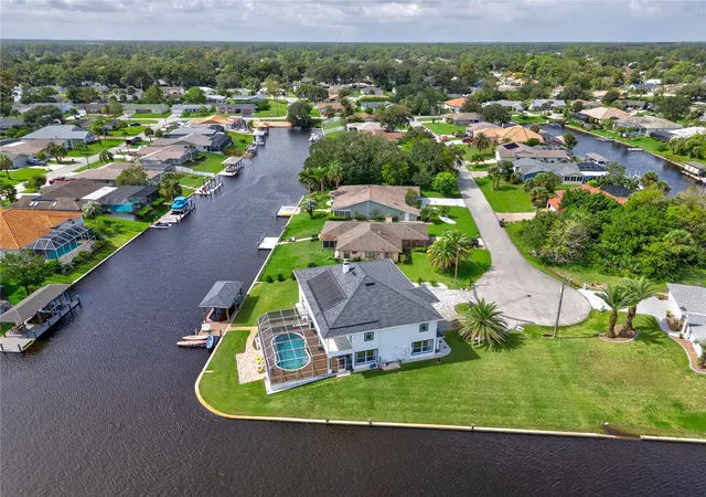 Photo 3 of Single family home for sale at 16 Florence Ct, Palm Coast, FL 32137 | MLS# FC318251 | Listing updated on 2026-10-28