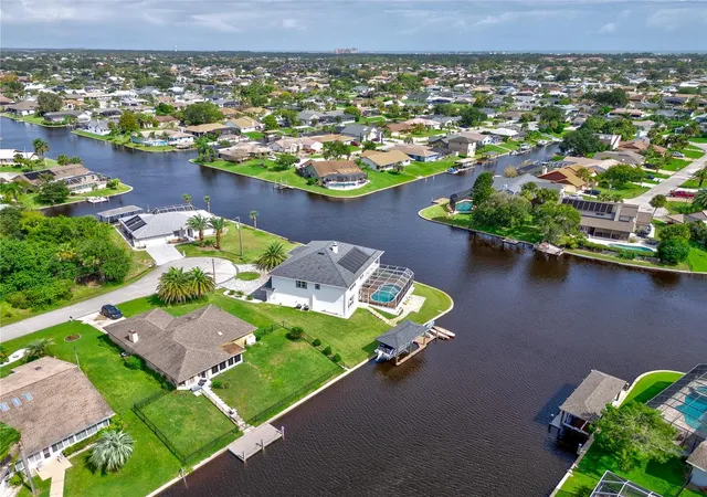 Photo 4 of Single family home for sale at 16 Florence Ct, Palm Coast, FL 32137 | MLS# FC318251 | Listing updated on 2026-10-28
