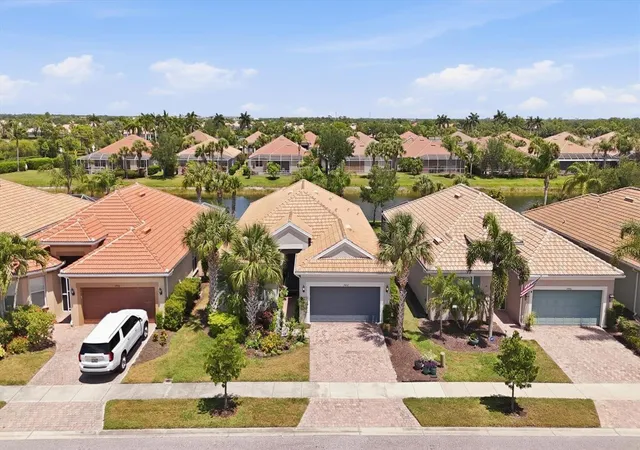 1st image of 19454 Rizzuto St, Venice, FL 34293 | MLS# A4692340