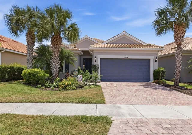 2nd image of 19454 Rizzuto St, Venice, FL 34293 | MLS# A4692340