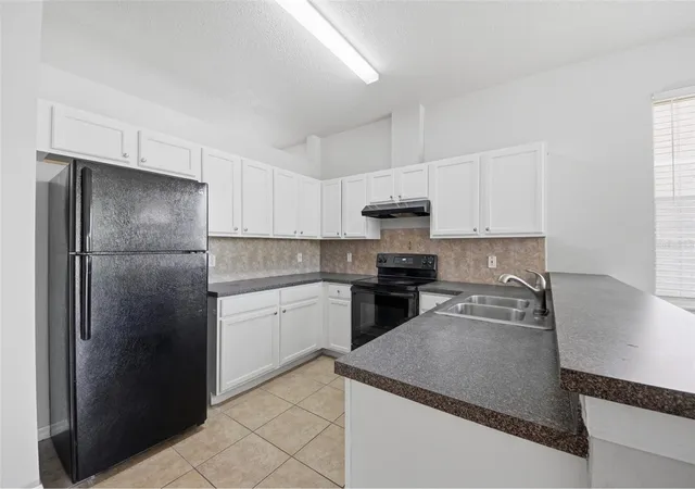 Photo 4 of Sale Pending at 949 Whispering Cypress Ln, Orlando, FL 32824 | MLS# O6404431 | Listing updated on 2026-08-20