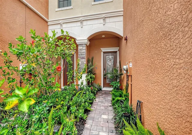 2nd image of 20310 Lagente Cir, Venice, FL 34293 | MLS# A4692346