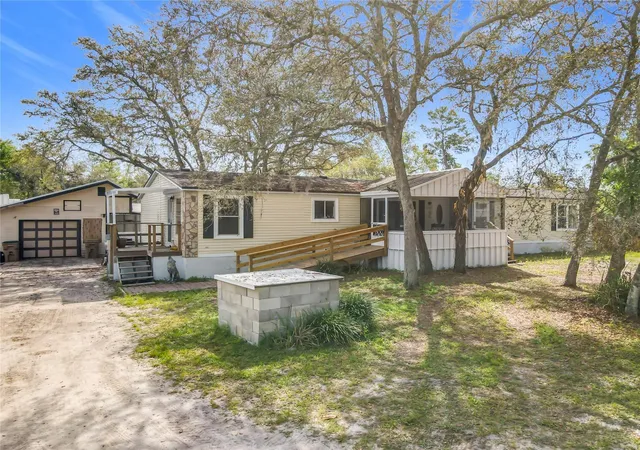 Homes for sale in Paisley, FL | 45750 Pine St, Paisley, FL 32767 | MLS# O6404467