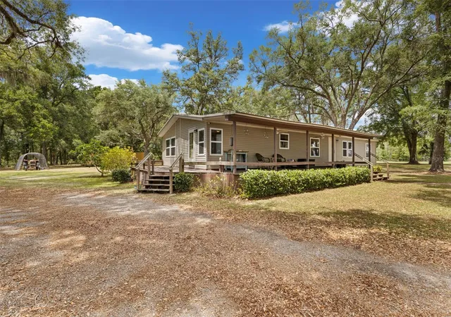 Photo 1 of Manufactured home for sale at 6689 Se 55th Street, Trenton, FL 32693 | MLS# GC540023 | Listing updated on 2026-09-28