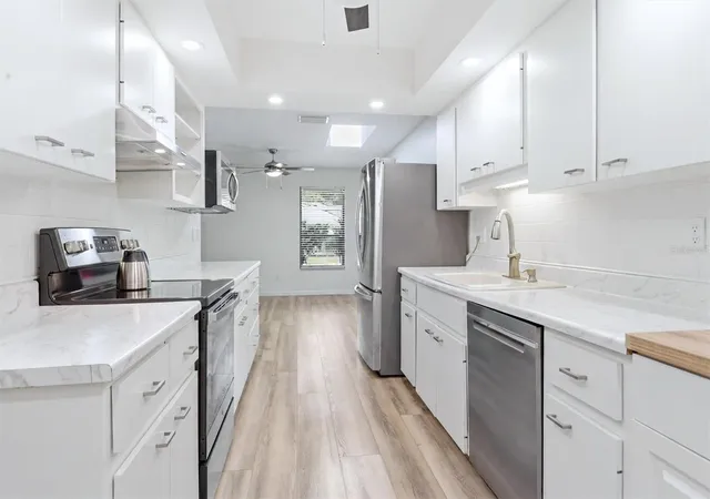 4th image of 4793 Oak Forest Dr W #46, Sarasota, FL 34231 | MLS# N6144200