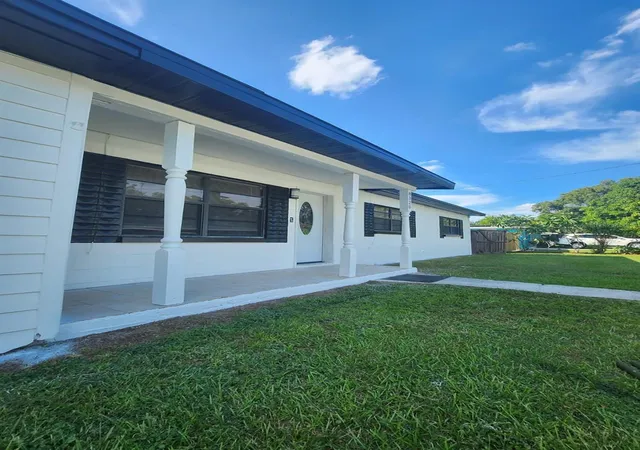 Photo 1 of Single family home for sale at 8320 Dot Ln, Orlando, FL 32809 | MLS# O6404475 | Listing updated on 2026-05-04