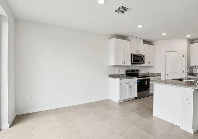 Homes for sale in Auburndale, FL | 1785 Forest Run Ln, Auburndale, FL 33823 | MLS# TB8504645