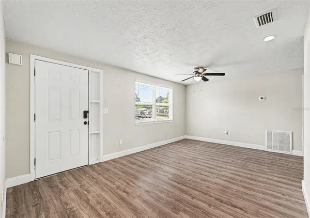 Photo 2 of Single family home for sale at 4113 Kibler Ln, Holiday, FL 34691 | MLS# O6404488 | Listing updated on 2026-09-30