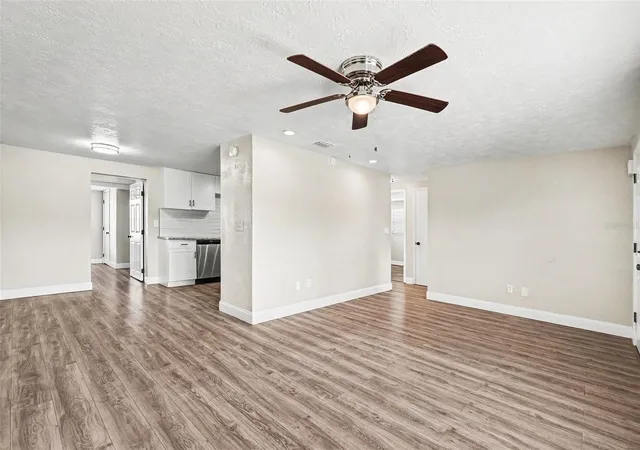 Photo 4 of Single family home for sale at 4113 Kibler Ln, Holiday, FL 34691 | MLS# O6404488 | Listing updated on 2026-09-30