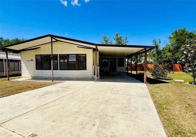 Manufactured home for sale at 35935 Tanda Cir, ZEPHYRHILLS, FL 33541 | MLS# L4961580 | Listing updated on 2026-10-06