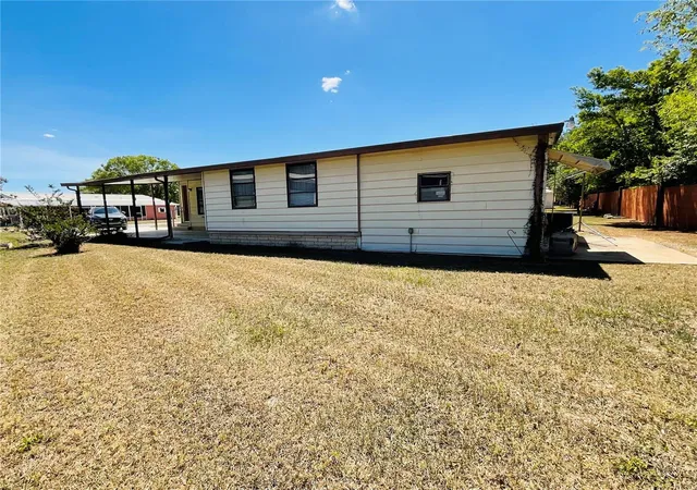 Manufactured home for sale at 35935 Tanda Cir, ZEPHYRHILLS, FL 33541 | MLS# L4961580 | Listing updated on 2026-10-06