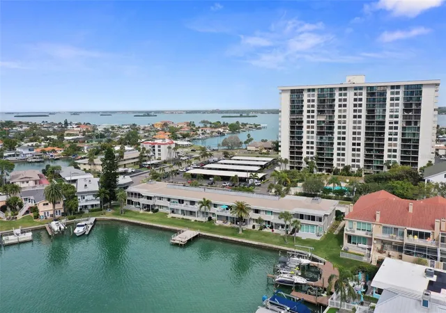 2nd image of 400 Larboard Wy #103, Clearwater Beach, FL 33767 | MLS# TB8504689