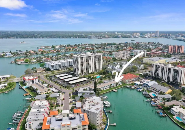 5th image of 400 Larboard Way #103, Clearwater Beach, FL 33767 | MLS# TB8504689