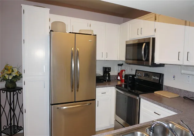 5th image of 7713 Hillside Ct #203, Hudson, FL 34667 | MLS# W7885437