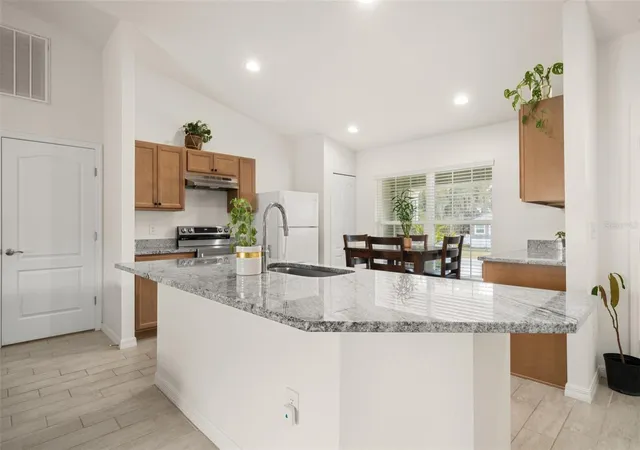 5th image of 1204 Ridge Dr, Avon Park, FL 33825 | MLS# P4938627