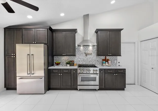 3rd image of 9631 Oakwood Hills Ct, New Port Richey, FL 34655 | MLS# W7885440