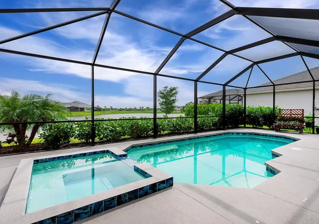 3rd image of 10019 Degas Ter, Bradenton, FL 34212 | MLS# A4692406