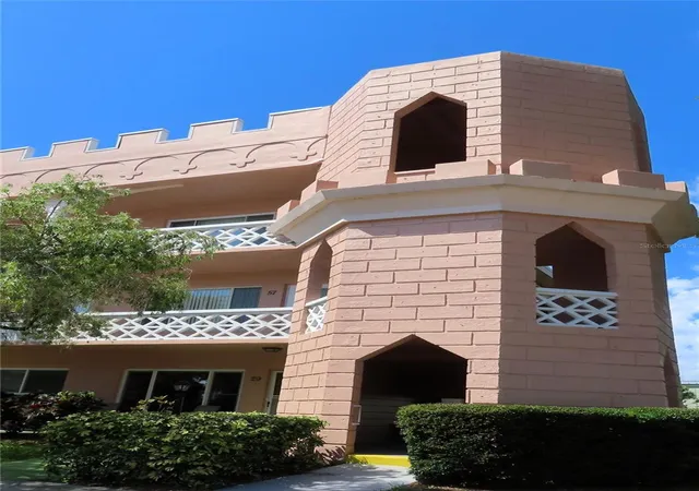 Homes for sale in Clearwater, FL | 2457 Ecuadorian Wy #85, Clearwater, FL 33763 | MLS# TB8504774