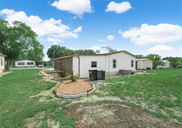 4th image of 124 Kensington Park Dr, Davenport, FL 33897 | MLS# P4938628