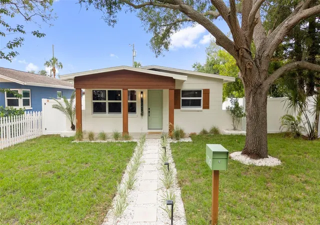 Single family home for sale at 7042 Dartmouth Ave N, Saint Petersburg, FL 33710 | MLS# TB8504777