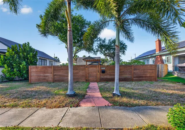 Photo 3 of Single family home for sale at 2419 Dartmouth Ave N, St Petersburg, FL 33713 | MLS# TB8504794 | Listing updated on 2026-08-10