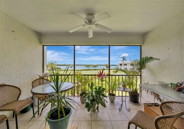 Homes for sale in Bradenton, FL | 4835 Independence Dr, Bradenton, FL 34210 | MLS# A4692423