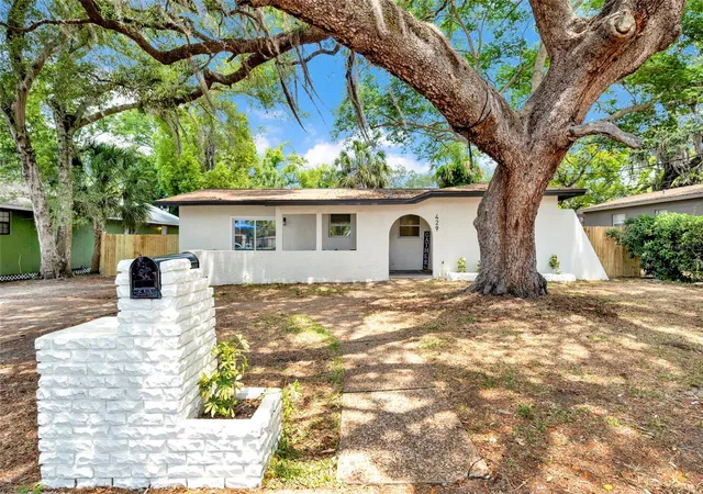 1st image of 429 E Oakwood St, Tarpon Springs, FL 34689 | MLS# TB8504836
