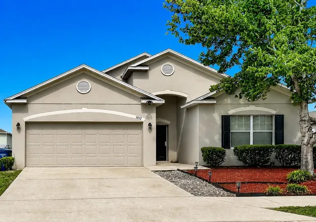 1st image of 1012 Sw 242nd Ter, Newberry, FL 32669 | MLS# GC540037