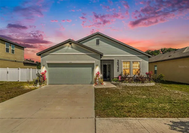 36th image of 35739 Buttonweed Trl, Zephyrhills, FL 33541 | MLS# TB8504847