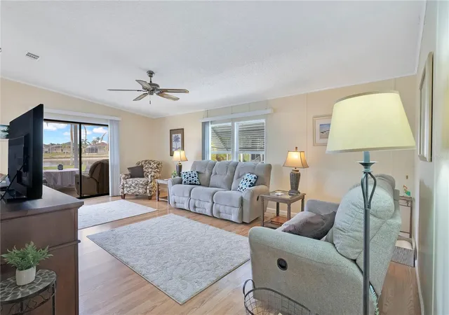 3rd image of 642 Polo Park East Blvd, Davenport, FL 33897 | MLS# L4961609