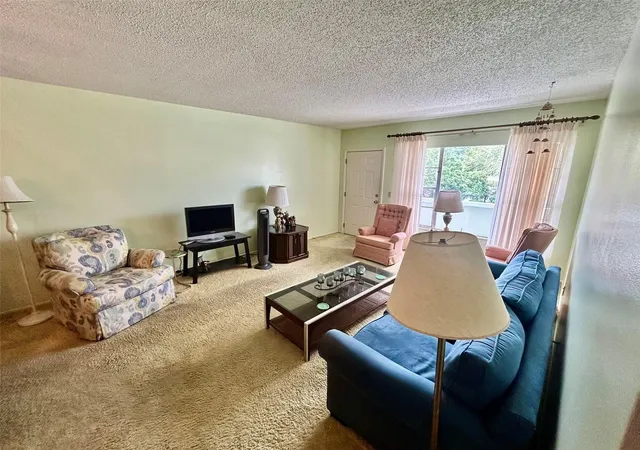 Listing Photo 5 - Condo for sale in building located at 2386 Sumatran Wy, Clearwater, FL 33763 - Unit #68