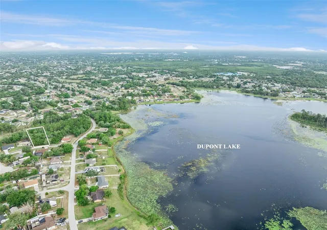 4th image of 1672 Gregory Dr, Deltona, FL 32738 | MLS# O6404679