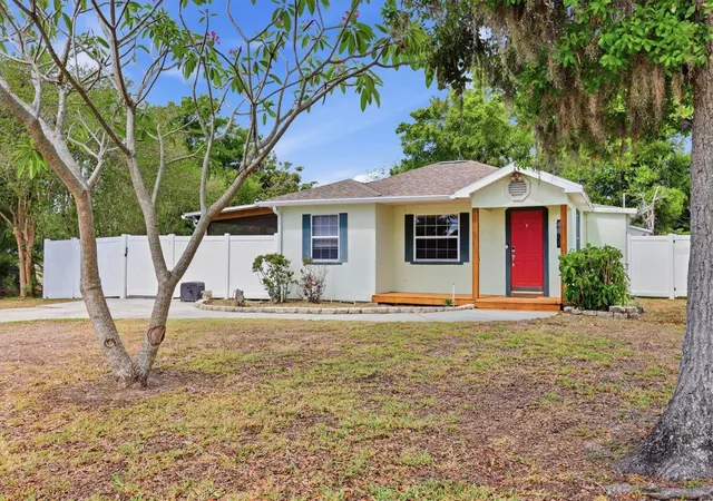 Photo 3 of Single family home for sale at 4608 46th Street N, Saint Petersburg, FL 33714 | MLS# TB8504941 | Listing updated on 2026-08-24
