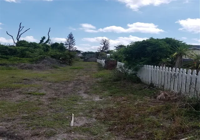 3rd image of 21 Milwaukee Ave, Palm Coast, FL 32137 | MLS# GC540057