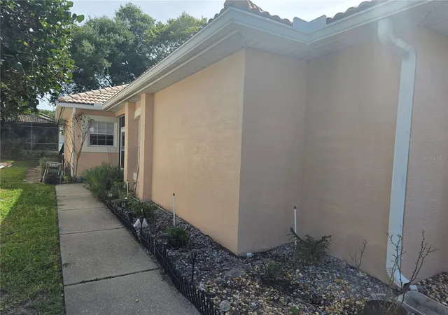 Photo 3 of Single family home for sale at 322 Foxhill Ct, Debary, FL 32713 | MLS# V4948893 | Listing updated on 2026-05-09