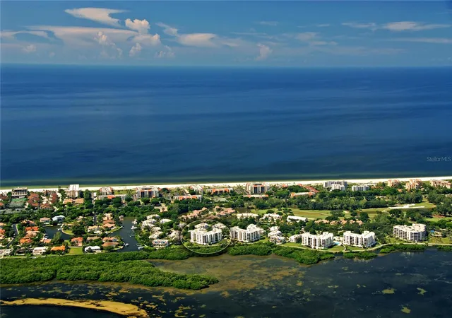 Homes for sale in Longboat Key, FL | 1930 Harbourside Dr #122, Longboat Key, FL 34228 | MLS# A4692494