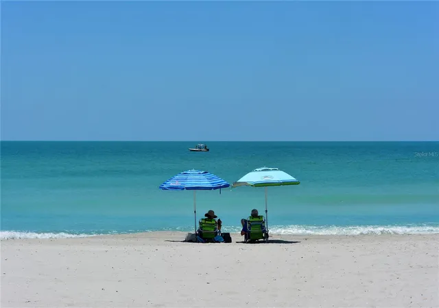 Homes for sale in Longboat Key, FL | 1930 Harbourside Drive, Longboat Key, FL 34228 | Houzeo