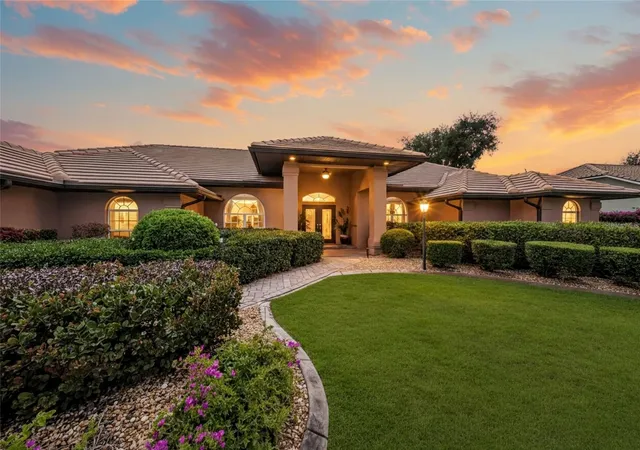 Photo 2 of Single family home for sale at 8838 Wild Dunes Dr, Sarasota, FL 34241 | MLS# A4692498 | Listing updated on 2026-09-16