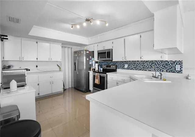 Photo 3 of Condo for sale at 225 Country Clb Dr #1604, Largo, FL 33771 | MLS# TB8504995 | Listing updated on 2026-09-27