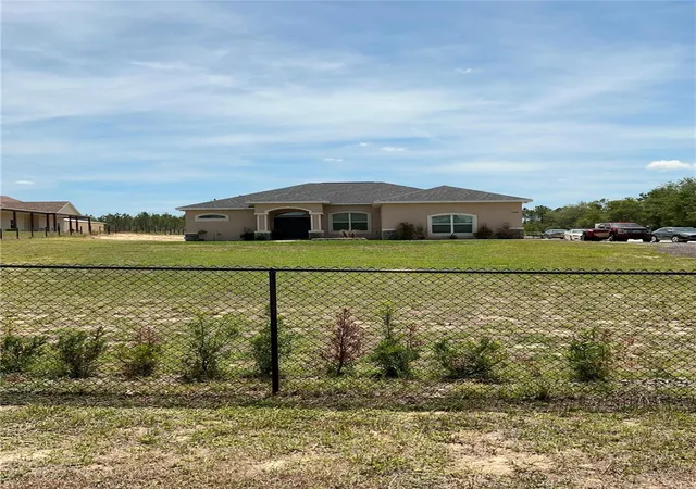 Photo 4 of Single family home for sale at 13262 Crowell Rd, Brooksville, FL 34613 | MLS# TB8505001 | Listing updated on 2026-08-23