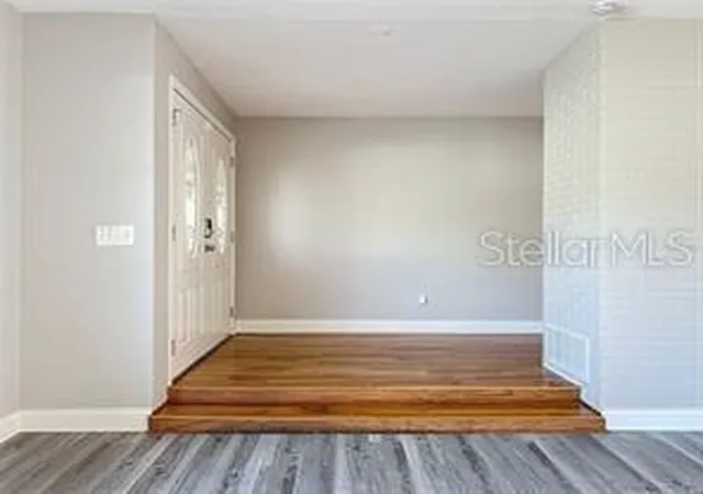 5th image of 1201 Kapok Kove Cir, Clearwater, FL 33759 | MLS# TB8505002