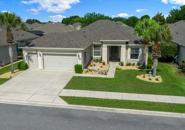 Photo 1 of Single family home for sale at 7338 Sw 94th Court, Ocala, FL 34481 | MLS# OM724051 | Listing updated on 2026-09-01