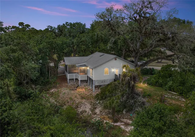 2nd image of 975 Caloosa Estates Dr, Labelle, FL 33935 | MLS# TB8505014